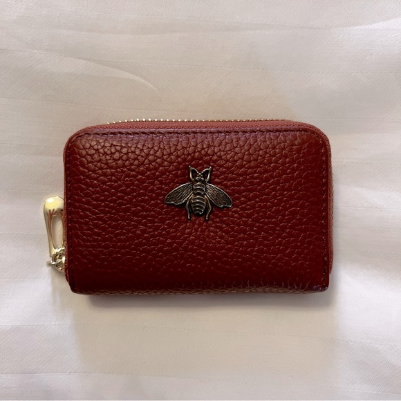 Wallet with multiple compartments - Picture 1 of 3